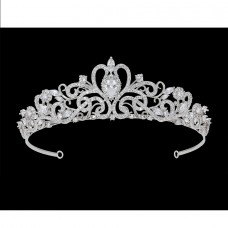 Grezna diadēma ar rodija pārklājumu un cirkoniem